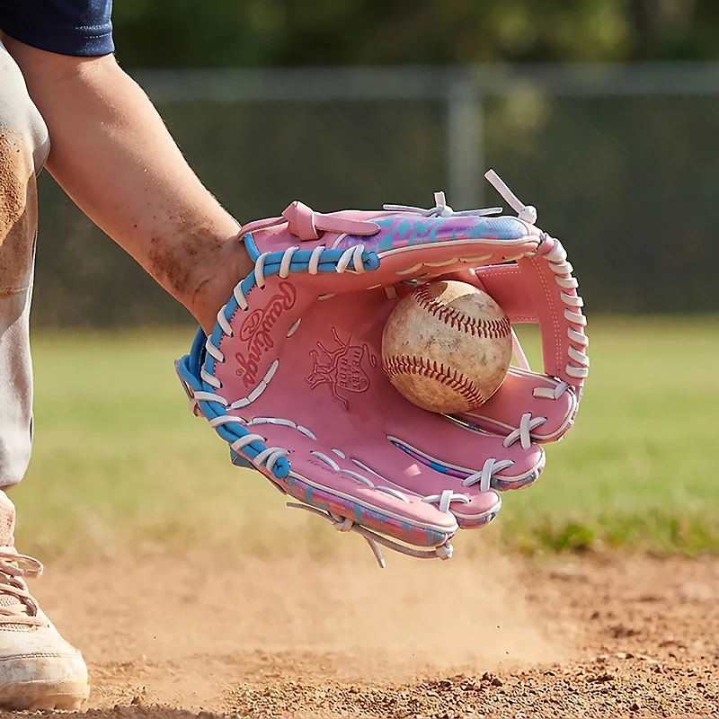 Rawlings 11.5 in Heart of the Hide Limited Edition Fielding Glove