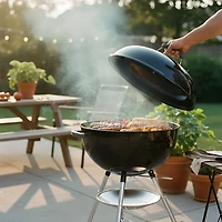 Weber 22 Original Kettle Charcoal Grill