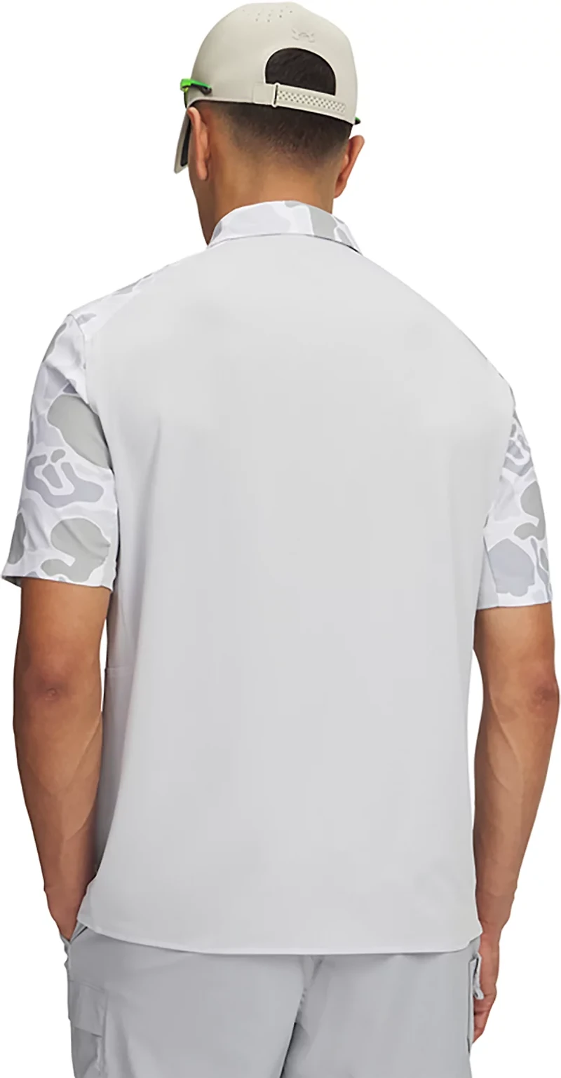 Under Armour Men's Shorebreak Fish Hybrid Printed Woven Shirt