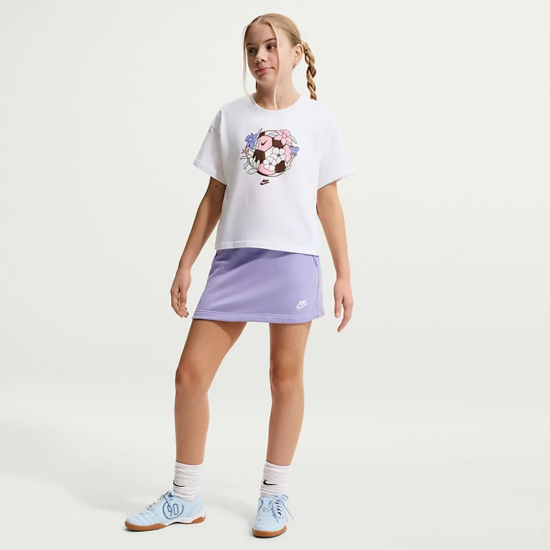 Nike Girls' Sportswear Essentials Soccer Boxy T-shirt