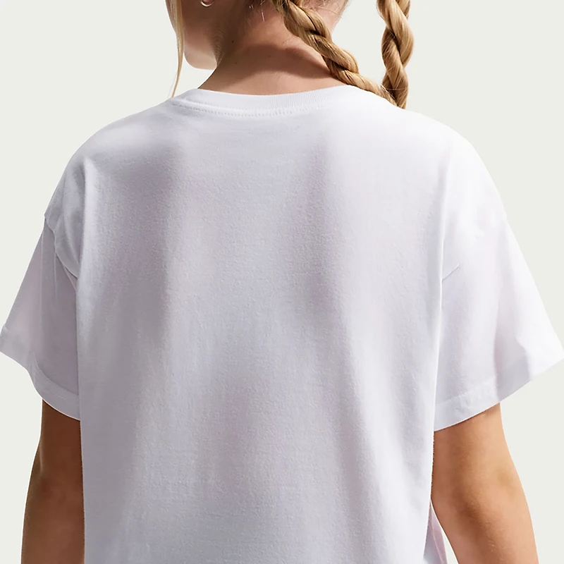 Nike Girls' Sportswear Essentials Soccer Boxy T-shirt
