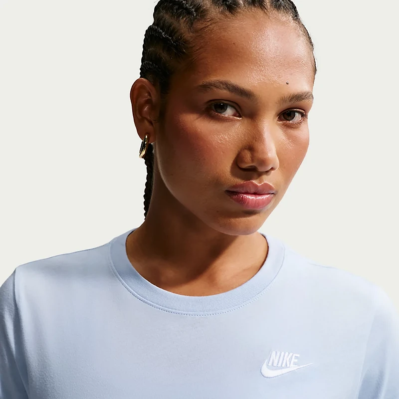 Nike Women's Sportswear Club T-shirt