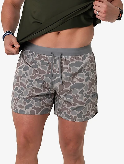 BURLEBO Men's Classic Deer Camo Training Shorts 5.5
