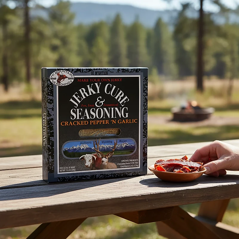 Hi Mountain Jerky Cracked Pepper and Garlic Blend Jerky Seasoning and Cure