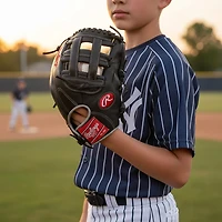 Rawlings Kids' Select Pro Lite New York Yankees Aaron Judge Model 12 in Baseball Glove