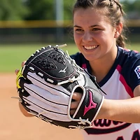 Mizuno Girls' Prospect Finch Series 10 in Softball Glove