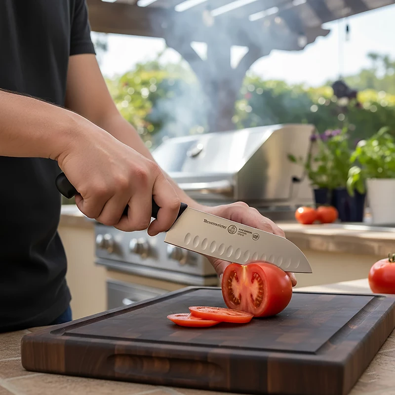 Messermeister Pro Series 7 in Kullens Santoku Knife