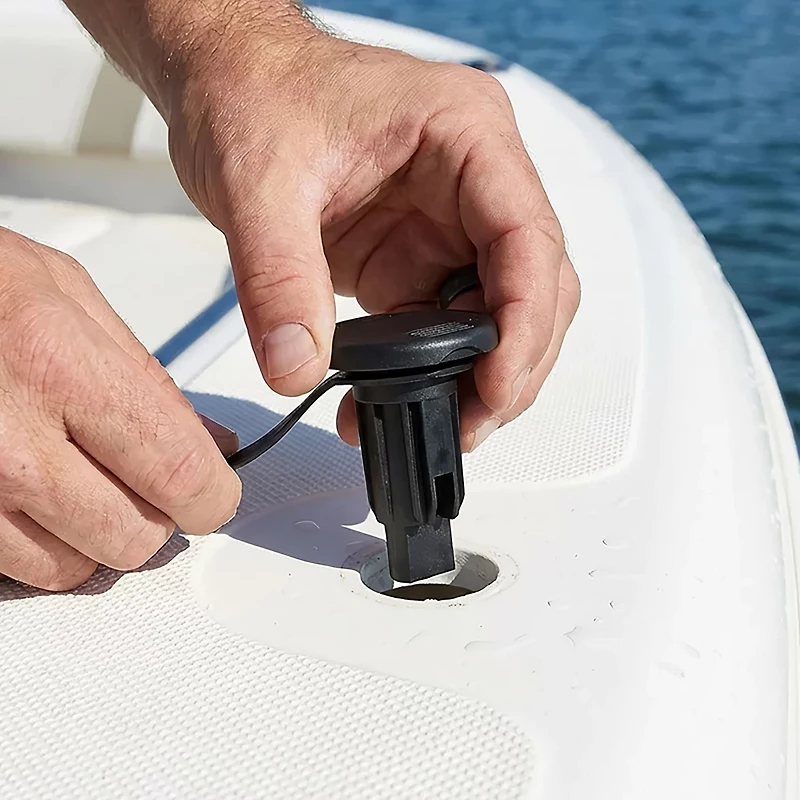 Marine Raider Low-Profile Stern Light Base