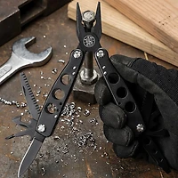 Smith & Wesson 15-Function Multi-Tool