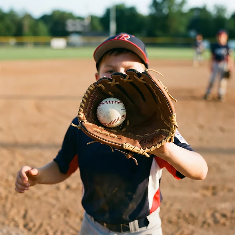 Rawlings Youth Playmaker Series 11 in Baseball Glove
