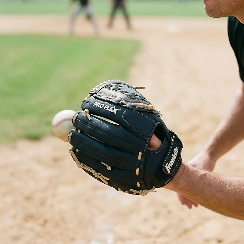 Franklin Adults' Pro Flex Hybrid Series 13" Baseball Glove