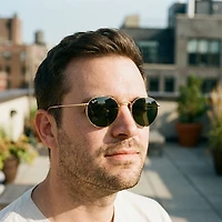 Ray-Ban Round Metal Sunglasses