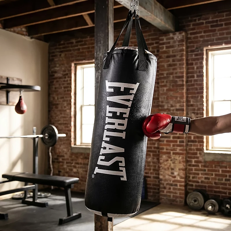 Everlast Nevatear 40 lb Heavy Bag