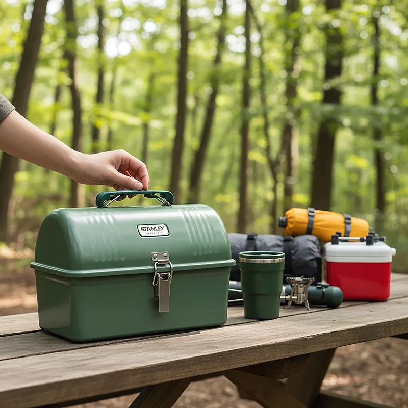 Stanley Classic 5.5 QT. Lunch Box