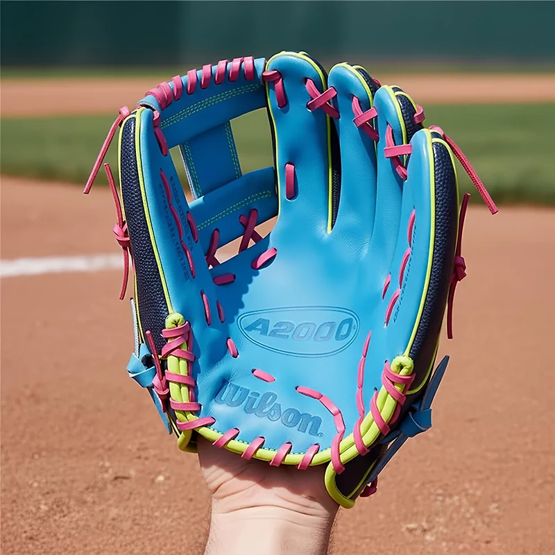 Wilson 12 in A2000 1786 DW5 Infield Baseball Glove