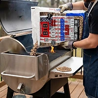 B&B 40 lb Championship Blend Pellet Grill Fuel