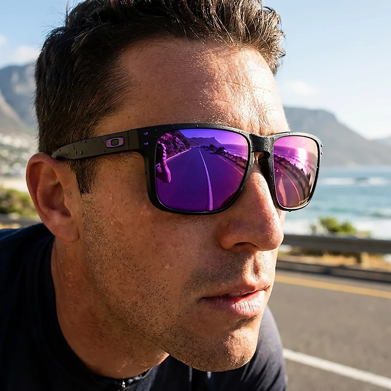Oakley Holbrook XL UVA/UVB Sunglasses