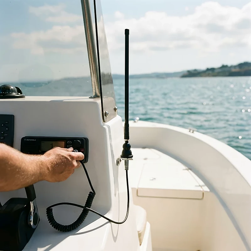 Dual AM/FM Rubber Mast 17 Antenna