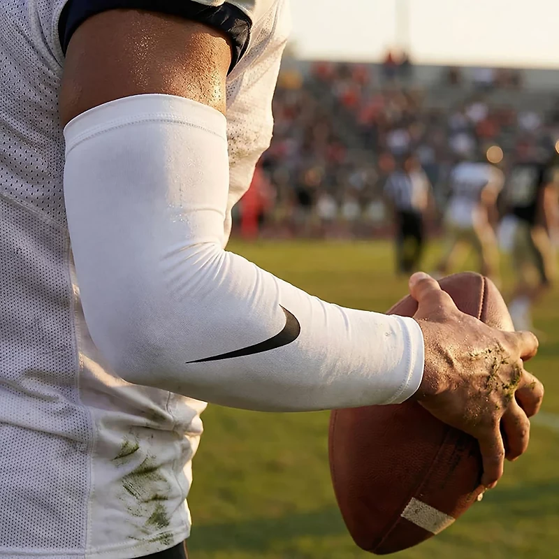 Nike Adults' Pro Dri-FIT 4.0 Sleeves 2-Pack