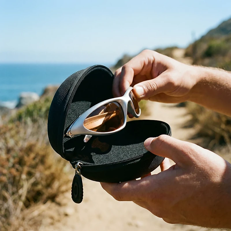 Oakley Medium Soft Vault