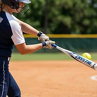 Easton Crystal 2022 Fastpitch Softball Bat (-13)