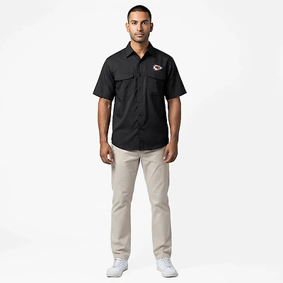 Antigua Men's Kansas City Chiefs Game Day Woven Fishing Shirt