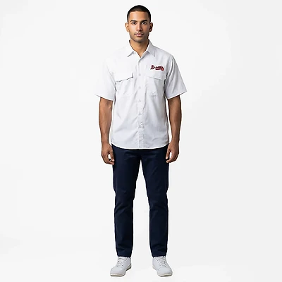 Antigua Men's Atlanta Braves Game Day Woven Fishing Shirt