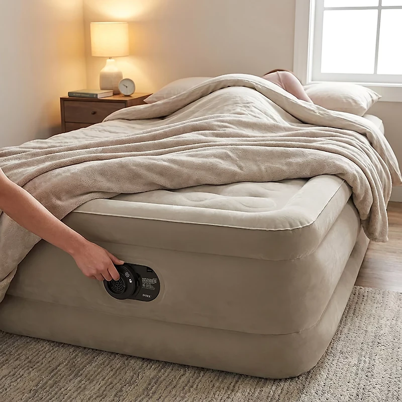 Intex Dura-Beam Deluxe Ultra Plush 18 in Twin Air Mattress