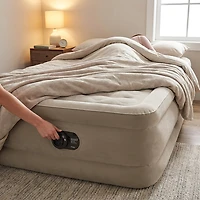 Intex Dura-Beam Deluxe Ultra Plush 18 in Twin Air Mattress