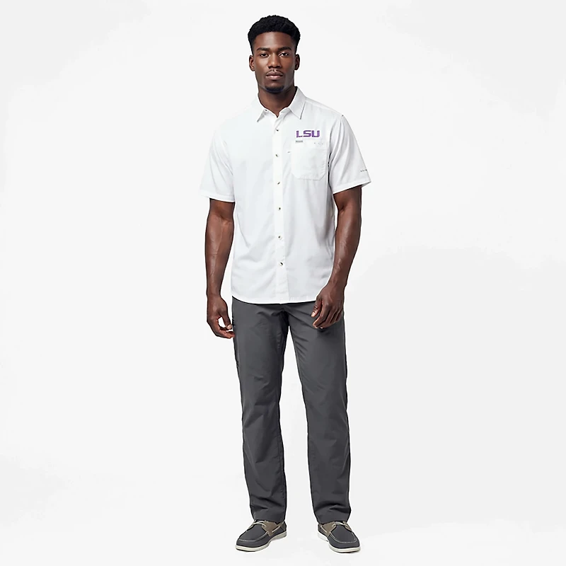 Columbia Sportswear Men's Louisiana State University PFG Slack Tide Camp Button Down Shirt