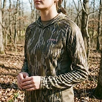 Magellan Outdoors Hunt Gear Women's Eagle Pass Tech Mesh Hooded Long Sleeve Shirt
