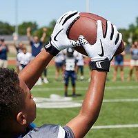 Nike Youth Shark 2.0 Football Gloves