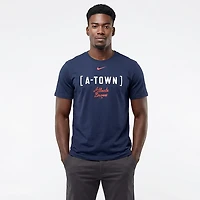 Nike Men’s Atlanta Braves Bracket Team Phrase Graphic T-shirt