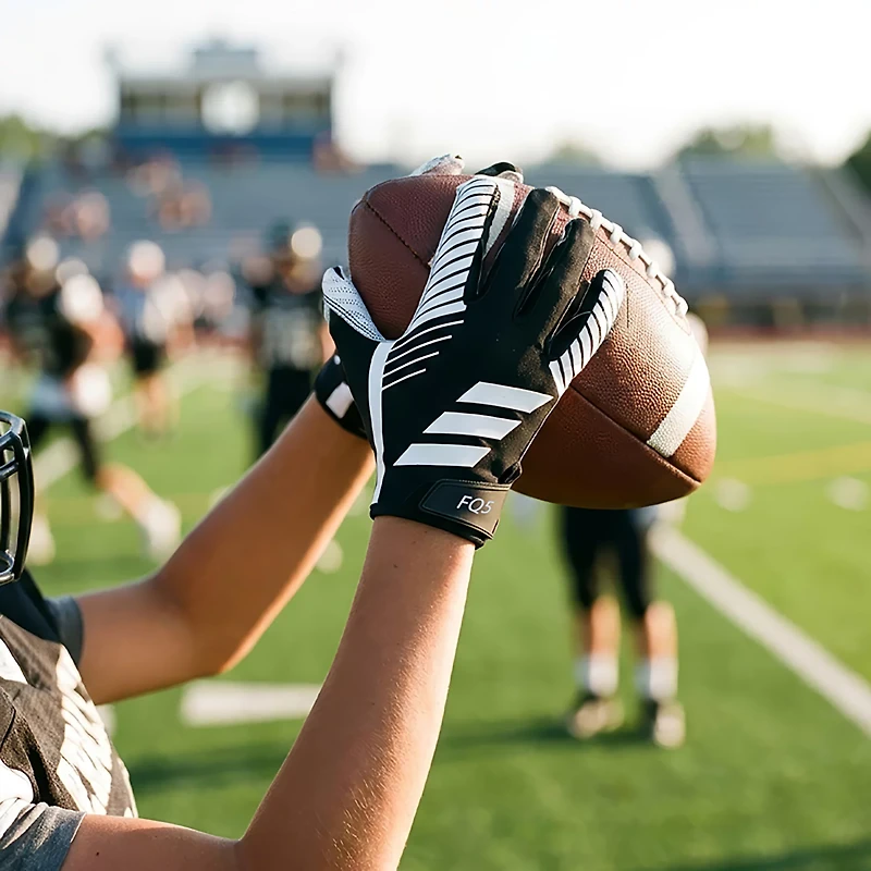 adidas Boys’ Filthy Quick 5.0 Receiver Gloves