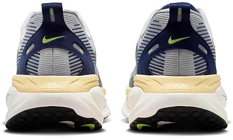 Nike Men's Vomero 18 Running Shoes