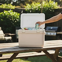Stanley Adventure qt Easy-Carry Cooler