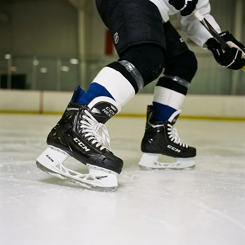 CCM Intermediate Next Player Skates