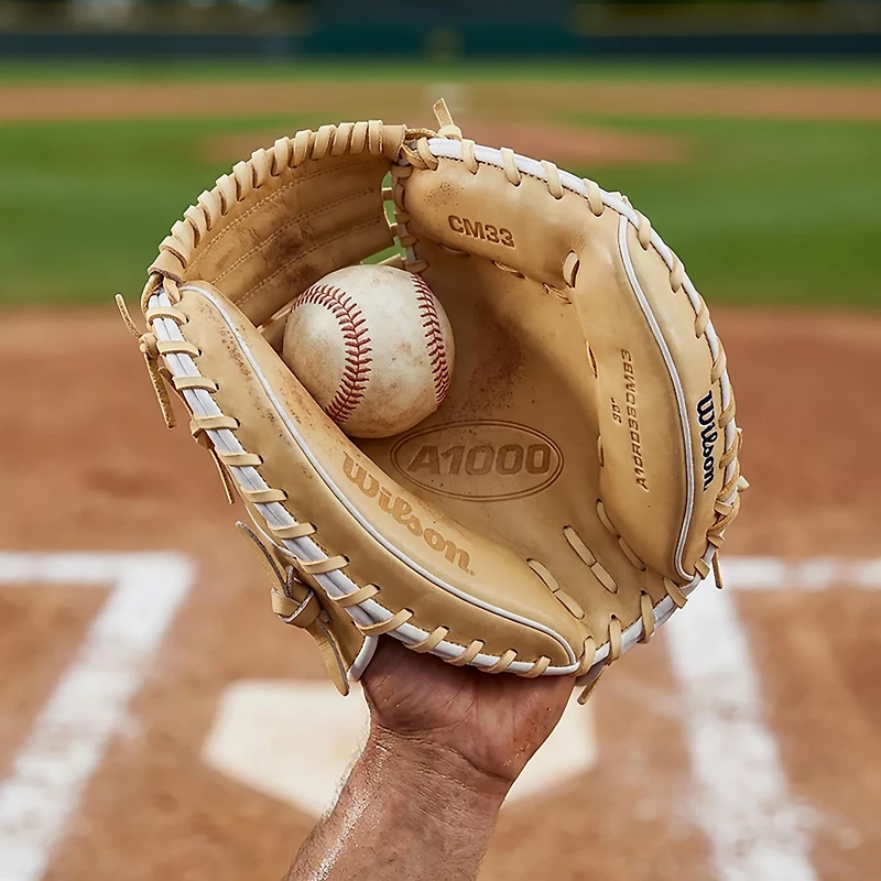 Wilson 33 in A1000 CM33 Baseball Catcher’s Mitt