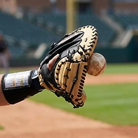 Mizuno 33.5 in Franchise Series Baseball Catcher's Mitt