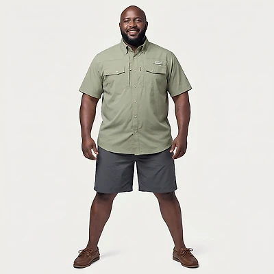 Magellan Men's Pecos River Solid Short Sleeve Shirt