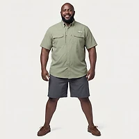 Magellan Men's Pecos River Solid Short Sleeve Shirt
