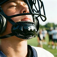Under Armour Youth Spotlight Chin Strap