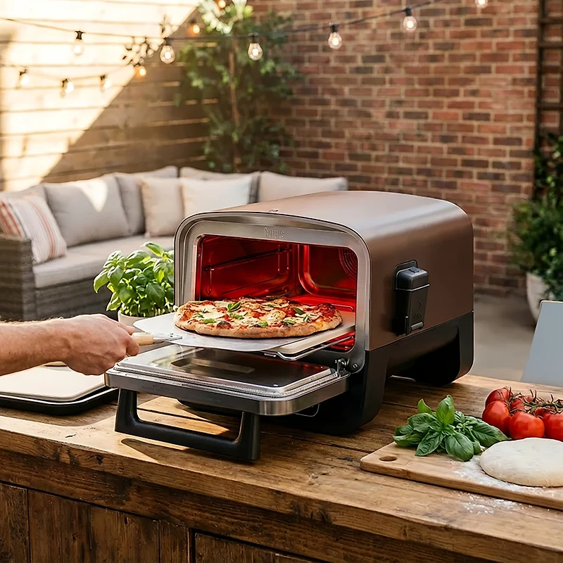 Ninja Woodfire Pizza Oven, 6-in-1 outdoor oven
