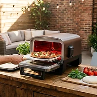 Ninja Woodfire Pizza Oven, 6-in-1 outdoor oven