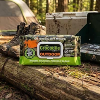 Crocodile Cloth Biodegradable Outdoor Wipes 80-Count