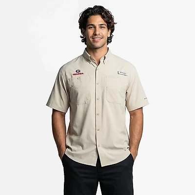 Columbia Sportswear Men's Georgia Bulldogs Collegiate PFG Tamiami Short Sleeve Shirt.