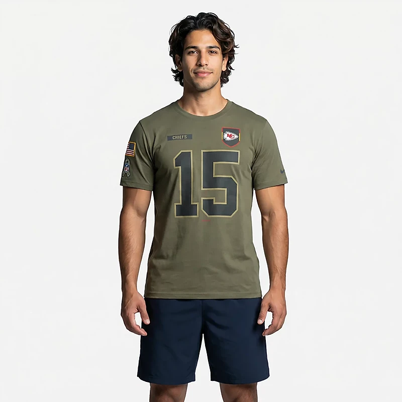 Nike Men's Kansas City Chiefs Salute to Service Patrick Mahomes #15 Graphic T-shirt