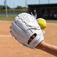 Wilson 12.5 in A1000 V125 Fastpitch Fielding Softball Glove