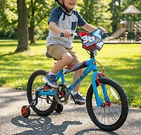 Dynacraft Boys' Clutch/Everest 18" Kids Bike