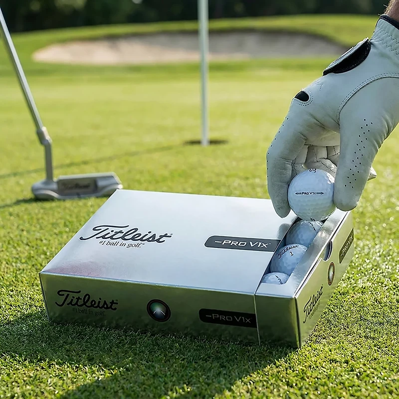 Titleist 2026 Pro V1x Left Dash Golf Balls 12-Pack